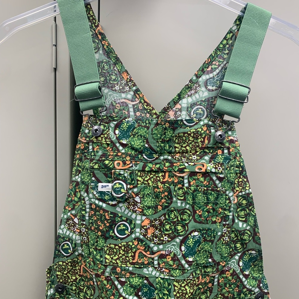 Duluth Women's Heirloom Gardening Bib Overalls
Size XS 31